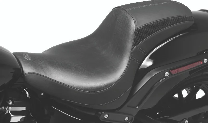Mustang 06-17 Harley Softail Wide Tire (200mm) Standard Touring, Wide Touring Passenger Seat - Black